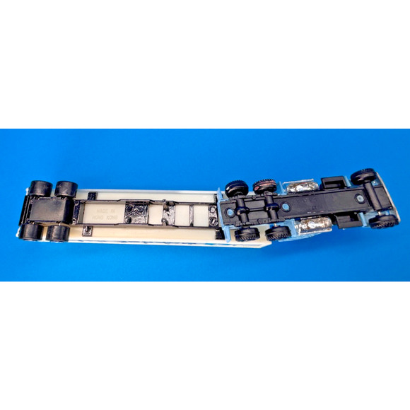 Vintage Semi Tractor Trailer, MAERSK LINE HO Scale 1/87 Diecast Transport - Picture 2 of 10